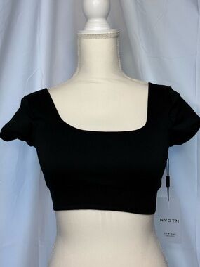 NVGTN Black Scoop Neck Crop Top Sports Bra